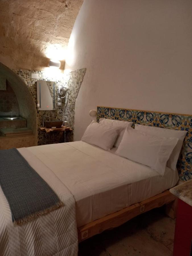Bed and Breakfast Dioniso Bed & Wellness Tarento Exterior foto